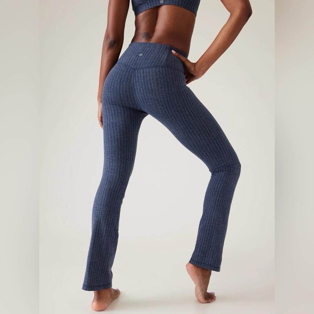 Athleta Elation Straight Leg Yoga Pants - Small - Blue textured high rise EUC